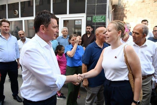 Osmangazi Belediye Başkanı Erkan Aydın, mahalle ziyaretlerini aralıksız sürdürüyor. İlçenin