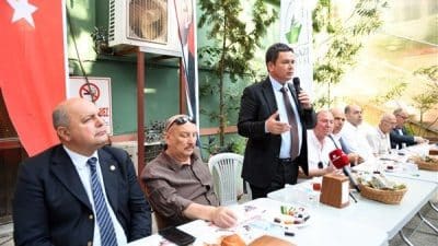 Kırcaali Mahallesi Muhtarı Şerif Akgün’ün ev sahipliğinde düzenlenen kahvaltıya, Başkan