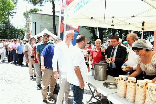 Osmangazi Belediyesi, Muharrem ayı sevilesiyle Çekirge Mahallesi’ndeki 1. Murad Hüdavendigar