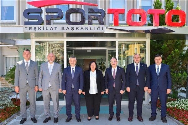 Ziyaretlerde özellikle ulaşım, altyapı, gençlik yatırımları, kültürel varlıkların korunması ve