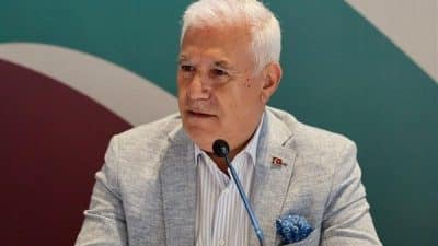 Bursa Büyükşehir Belediye Başkanı Bozbey, dün akşam saatlerinde Kestel ilçesinde