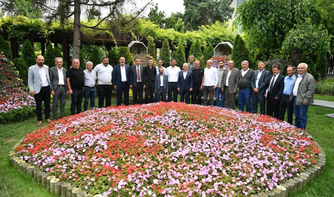 Büyükşehir Belediyesi Meclis Üyesi Mustafa Erkek ile birlikte Kayseri’nin en