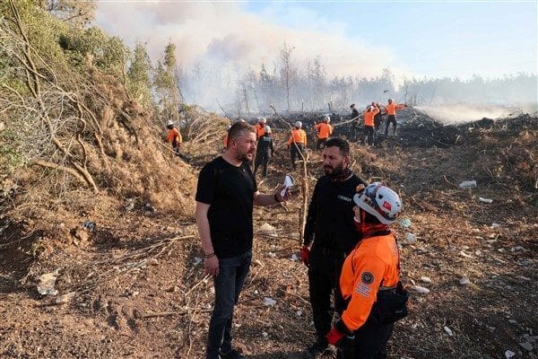 Dün akşama doğru Buca Zafer Mahallesi Olduruk mevkisinde çıkan orman