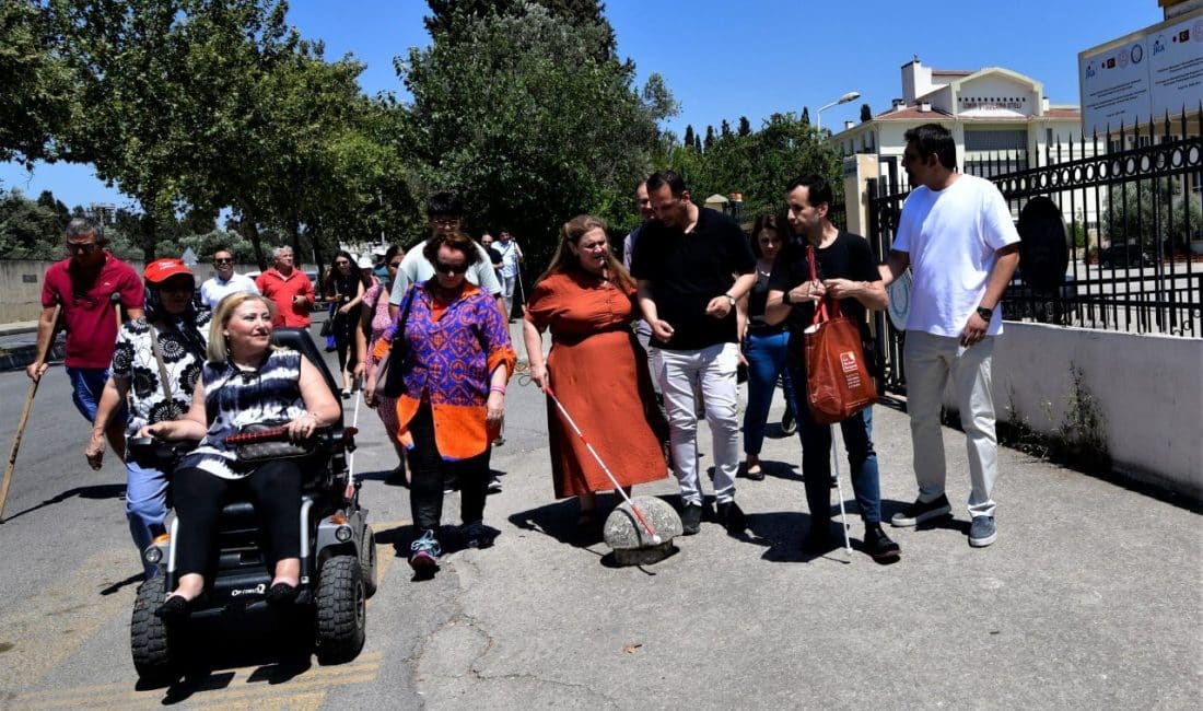 Bornova Belediyesi, özel gereksinimli Bornovalıların günlük yaşamda karşılaştıkları sorunları yerinde