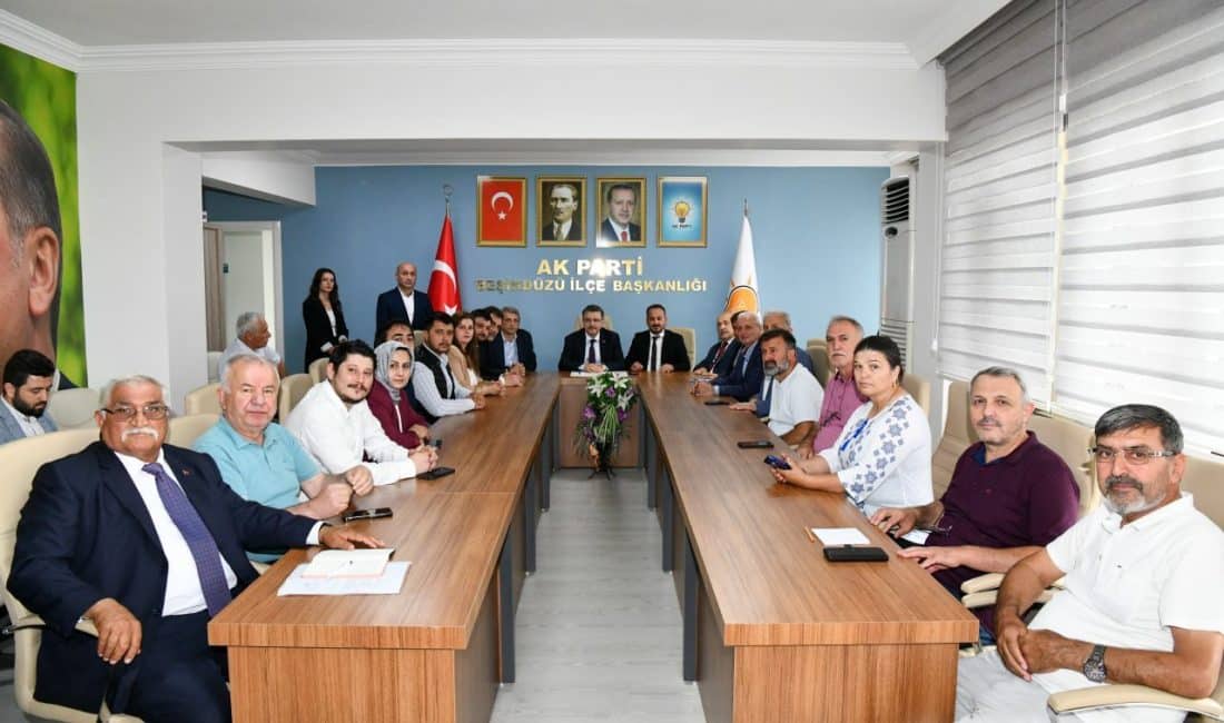 Trabzon Büyükşehir Belediye Başkanı Ahmet Metin Genç, ilçe ziyaretlerine devam