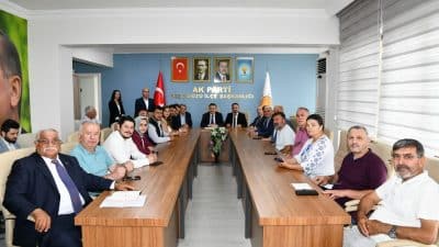 Trabzon Büyükşehir Belediye Başkanı Ahmet Metin Genç, ilçe ziyaretlerine devam