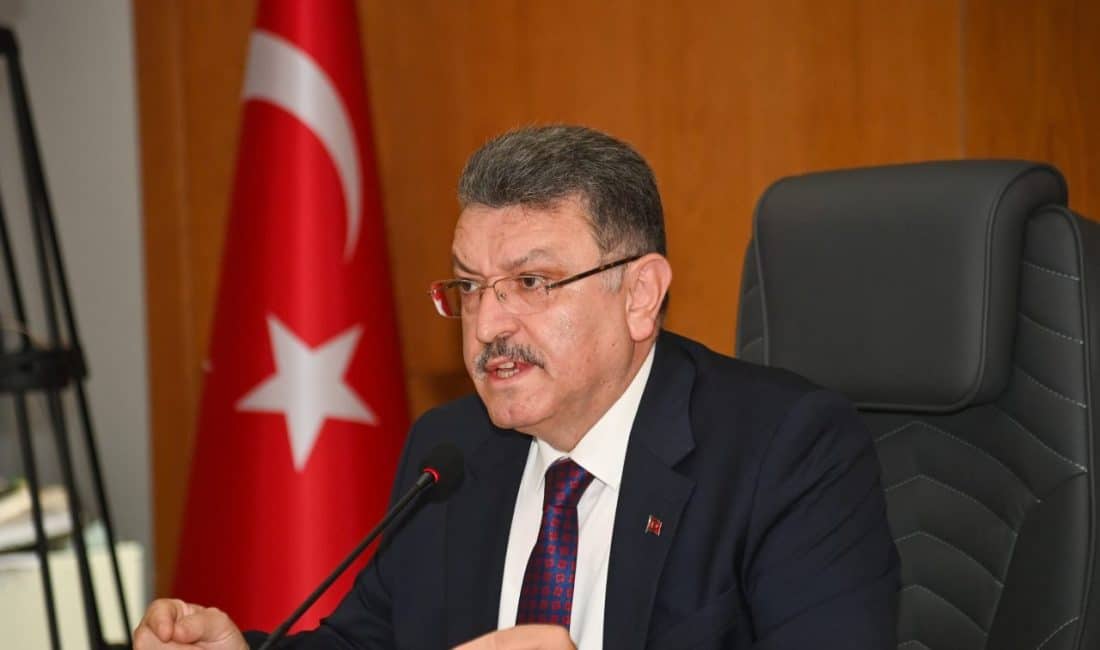 Trabzon Büyükşehir Belediye Başkanı Ahmet Metin Genç, CHP Genel Başkanı