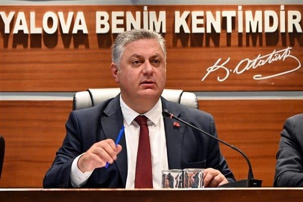 Yalova Belediye Başkanı Mehmet Gürel mesajında, Yalova'nın doğası, insanı ve kültürel