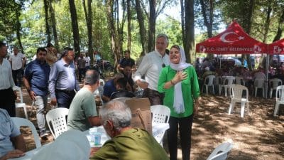 İzmit Belediye Başkanı Fatma Kaplan Hürriyet, saha programlarına aralıksız devam