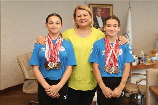 İzmit Belediyespor Kulübü’nün Sporcu Eğitim Merkezi (SEM) bünyesinde yetişen Buğlem