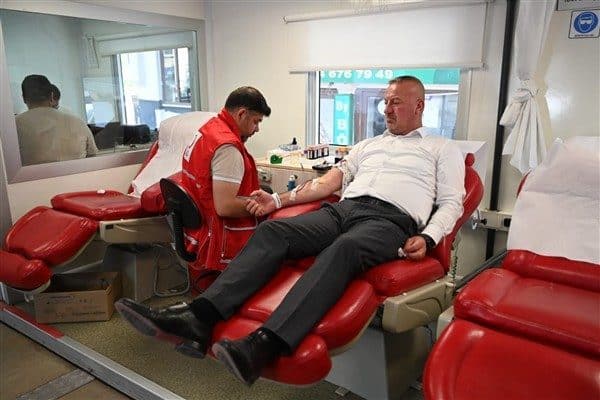 Karacabey Belediye Başkanı Fatih Karabatı, Bursa Kan Merkezi ve Karacabey