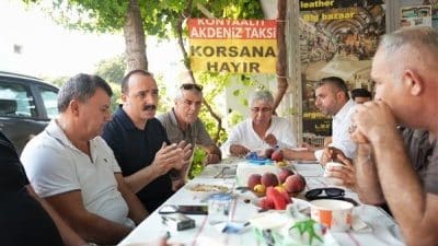 Konyaaltı Belediye Başkanı Kotan, Konyaaltı’nda faaliyet gösteren Akdeniz Taksi Durağı’nın