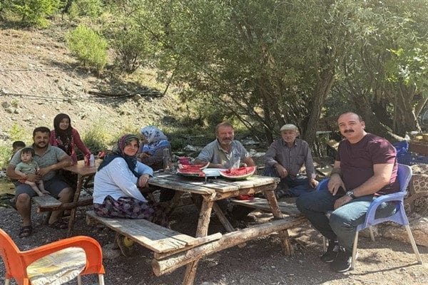 Konyaaltı Belediye Başkanı Cem Kotan, hafta sonlarını Konyaaltı’nın kırsal bölgelerinde