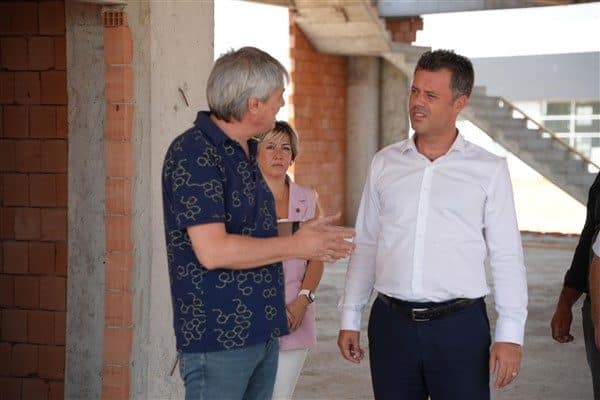 Başkan Sarıkurt, proje alanında gelinen son nokta hakkında yetkililerden bilgi