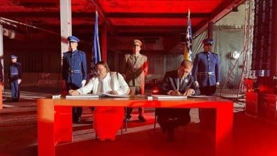 Sabah erken saatlerde Potoçari’ye gelen Başkan Cemil Tugay, küratörler Azir