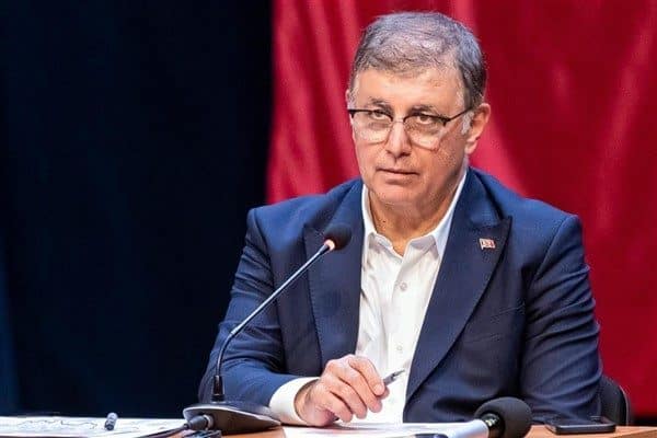 İzmir Büyükşehir Belediye Başkanı Dr. Cemil Tugay, İzmir Cumhuriyet Başsavcılığı