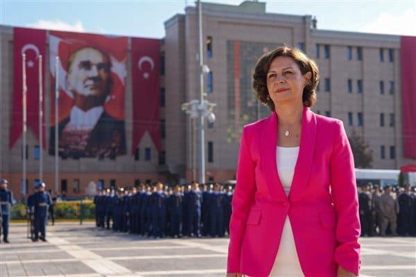 Eskişehir Büyükşehir Belediye Başkanı Ayşe Ünlüce, 15 Temmuz Demokrasi ve