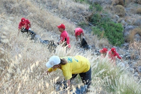Bodrum Belediyesi Temizlik İşleri Müdürlüğü koordinasyonunda gerçekleştirilen temizlik çalışmasına, Bodrum