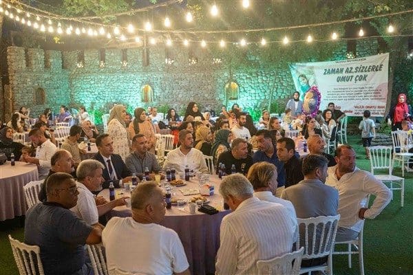 Bornova Belediye Başkanı Ömer Eşki, SMA Tip 1 hastası Esma’nın