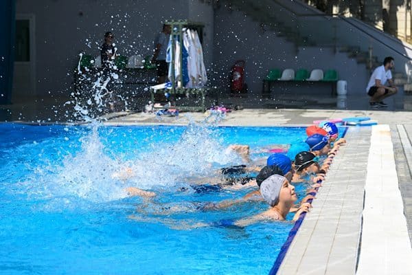 Bornova Belediyesi’nin 9-15 yaş arası çocuklar ve yetişkinlere yönelik düzenlediği