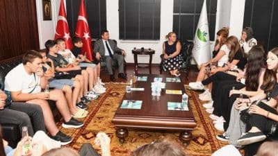 JU OS Edhem Mulabdiç Ortaokulu’ndan gelen öğrenciler, 5 gün boyunca