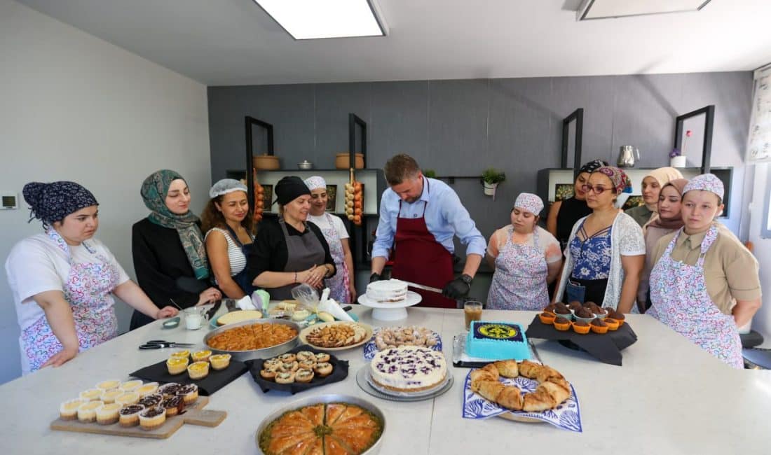 Buca Belediyesi’nin, Halk Eğitim Merkezi iş birliğiyle Türkan Saylan Çağdaş