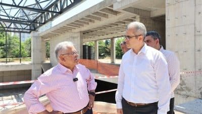 Kayseri Büyükşehir Belediye Başkanı Büyükkılıç, Melikgazi ilçesinde inşaatı tüm hızıyla