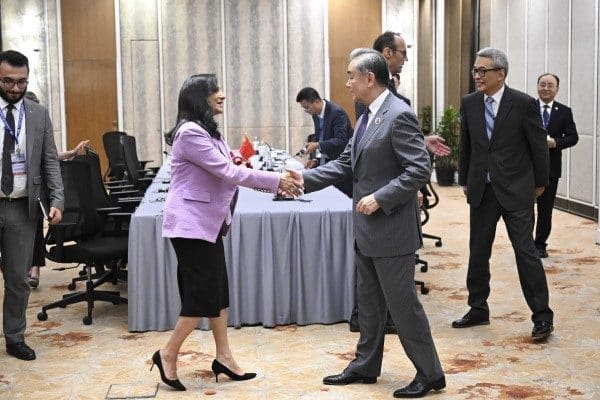 Malezya’nın başkenti Kuala Lumpur’da düzenlenen ‘‘ASEAN+’’ mekanizmasının dışişleri bakanları toplantısına