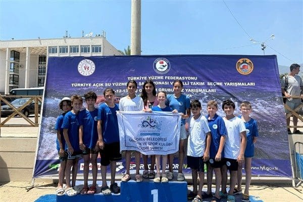 Antalya'da düzenlenen Türkiye Açık Su Yüzme Yaz Şampiyonası ve Milli