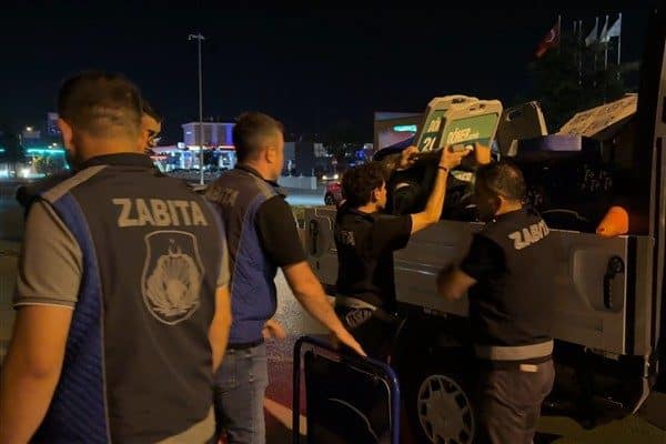 Çorum Belediyesi, kaldırım ve yol işgallerine karşı yürüttüğü denetim çalışmalarını