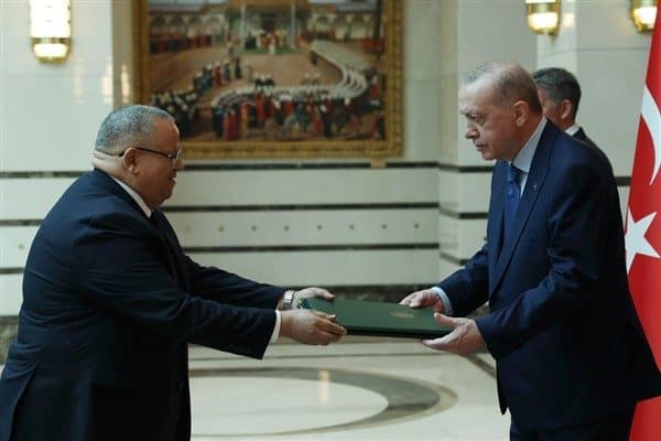 Cumhurbaşkanı Recep Tayyip Erdoğan, Cezayir Büyükelçisi Boumediene Guennad’ı Cumhurbaşkanlığı Külliyesinde