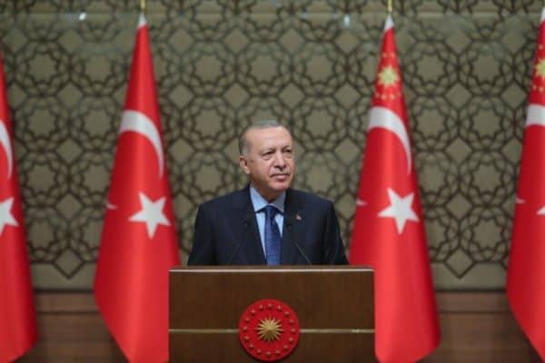 Cumhurbaşkanı Erdoğan2ın konuşmasından bazı satır başları  şöyle: "Akademideki eğitimlerini başarıyla