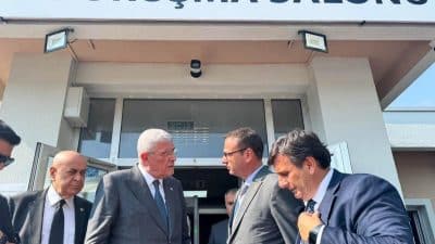 İYİ Parti Genel Başkanı Müsavat Dervişoğlu, beraberindeki parti heyetiyle birlikte