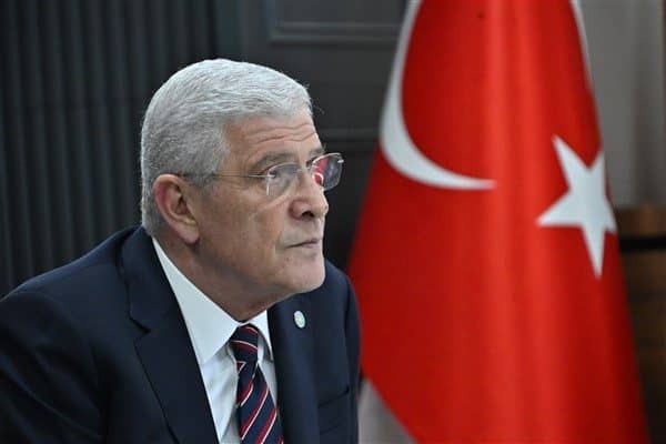 İYİ Parti Genel Başkanı Müsavat Dervişoğlu, gündeme dair açıklamalarda bulundu.