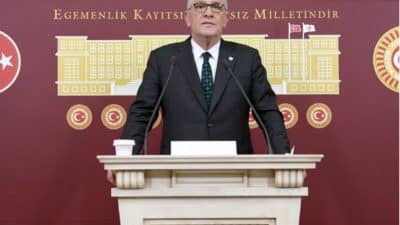 Dervişoğlu,Bursa’nın Orhaneli ilçesi ile Harmancık arasında çıkan orman yangınına gönüllü