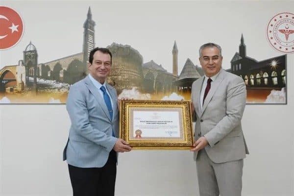 Üniversiteye verilen unvan kapsamında, sağlıklı beslenme alışkanlıklarının teşviki ve çalışanlara