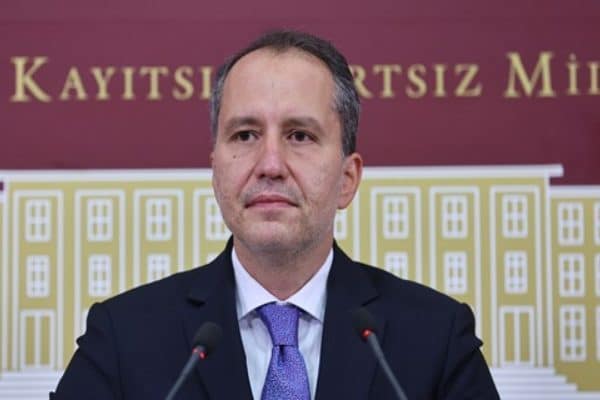 Burada incelemelerde bulunarak, mahalleliyi ziyaret eden Erbakan basın mensuplarına açıklamalarda