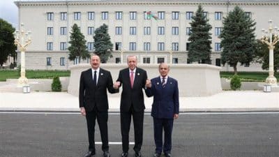 Cumhurbaşkanı Erdoğan, Ekonomik İşbirliği Teşkilatı 17. Zirvesi dolayısıyla bulunduğu Azerbaycan'da