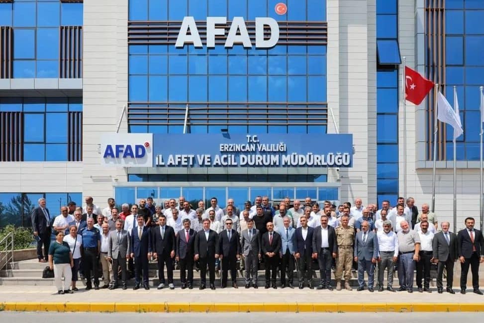 Erzincan İl Afet ve Acil Durum Müdürlüğü toplantı salonunda gerçekleştirilen