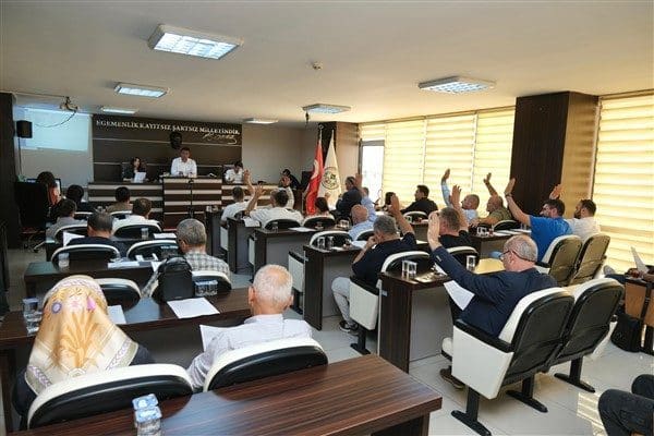 Giresun Belediye Başkanı Fuat Köse başkanlığındaki oturumda gündem maddeleri görüşülerek