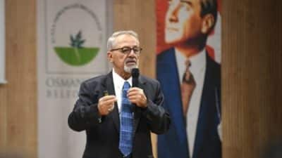 Prof. Dr. Görür, depreme ilişkin yaptığı açıklamada depremin Kumburgaz Fayı