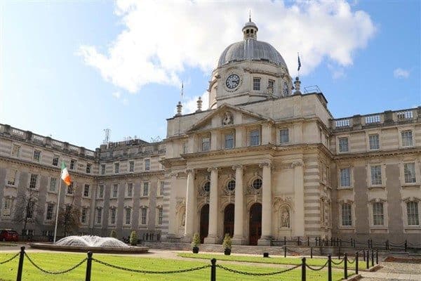 İrlanda Başbakan Yardımcısı Harris, Dublin'de Katar Başbakanı ve Dışişleri Bakanı