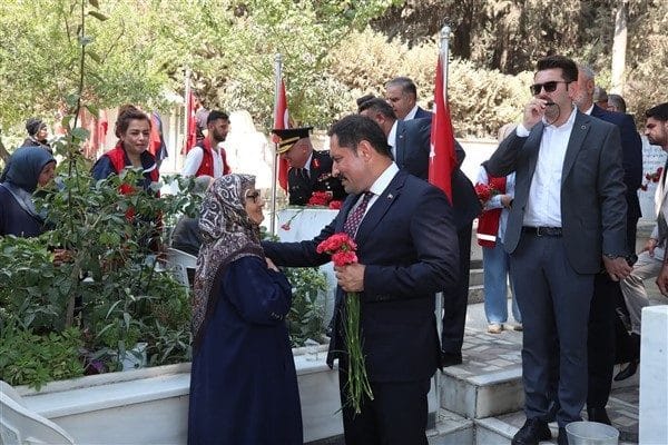 Hatay’ın ana vatana  katılışının 86. yılı dolayısıyla Antakya Şehitliği’nde anma