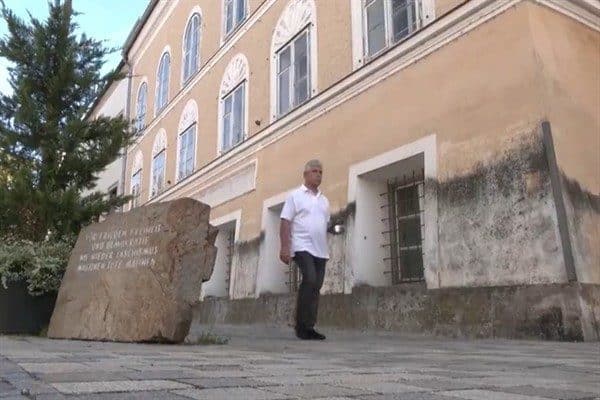 Adolf Hitler'in Avusturya'daki doğduğu kent Braunau am Inn, Nazi partisi