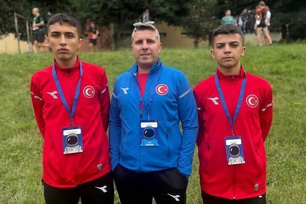 İnegöl Belediyespor, yüzme ve oryantiring branşlarında altyapıdan yetişen sporcularıyla ulusal