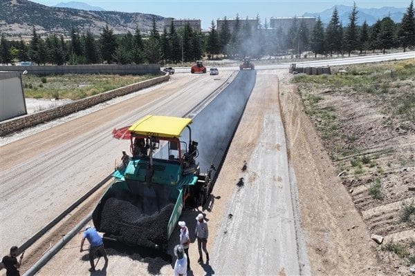 Isparta Belediye Başkanı Şükrü Başdeğirmen, giriş ve çıkışlarının İstanbul yolu