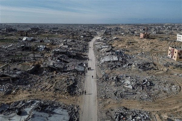 Pazartesi günü gazetecilere verdiği brifingde Israel Katz, bölgenin başlangıçta Güney