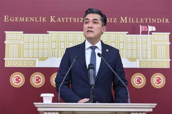 İYİ Parti Grup Başkanvekili ve İstanbul Milletvekili Buğra Kavuncu, TBMM’de