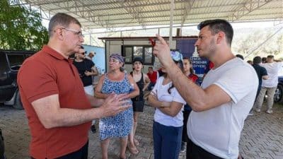 İzmir Büyükşehir Belediyesi kentin çok sayıda ilçesini etkisi altına alan