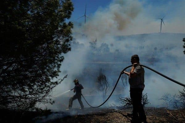 İzmir Büyükşehir Belediyesi İtfaiye Dairesi Başkanlığı ekipleri ile çevre illerden